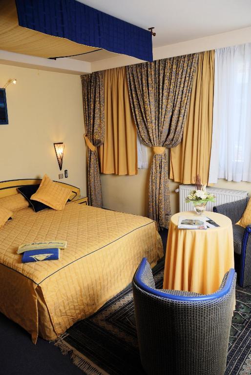 Les Reflets Jaunes Givet Room photo